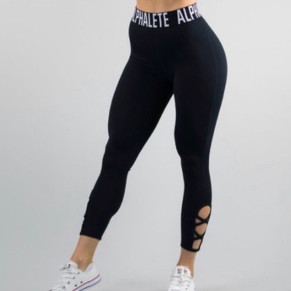 ALPHALETE BLACK CRISS CROSS LEGGINGS